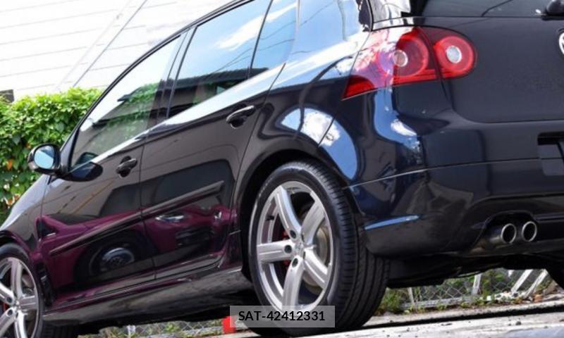 VolksWagen GOLF 2009-04 8727936-9