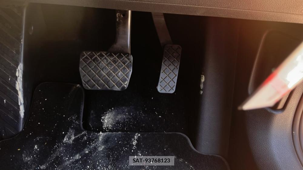 VolksWagen GOLF 2013-08 7191684-18
