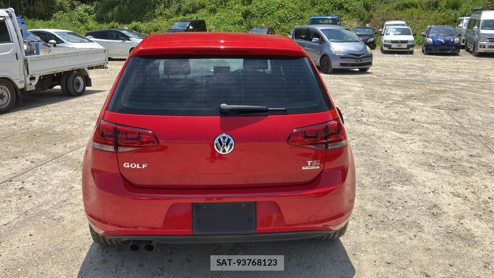 VolksWagen GOLF 2013-08 7191684-3