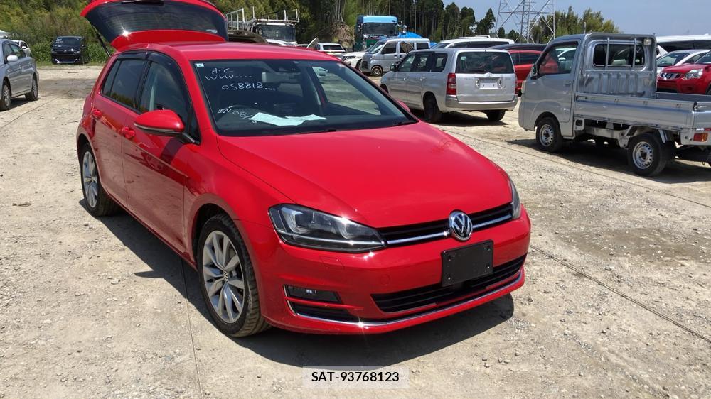 VolksWagen GOLF 2013-08 7191684-6