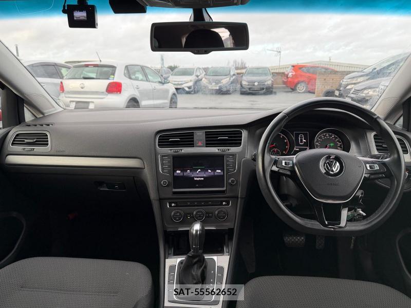 VolksWagen GOLF 2014-01 1218215-11