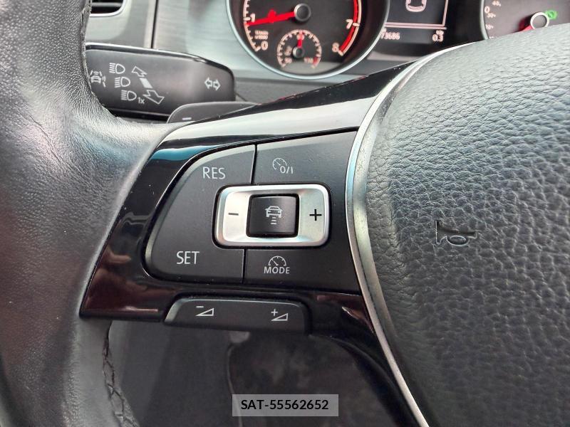 VolksWagen GOLF 2014-01 1218215-13