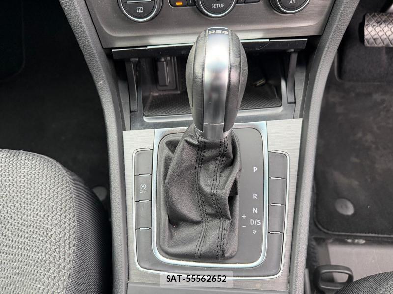 VolksWagen GOLF 2014-01 1218215-19