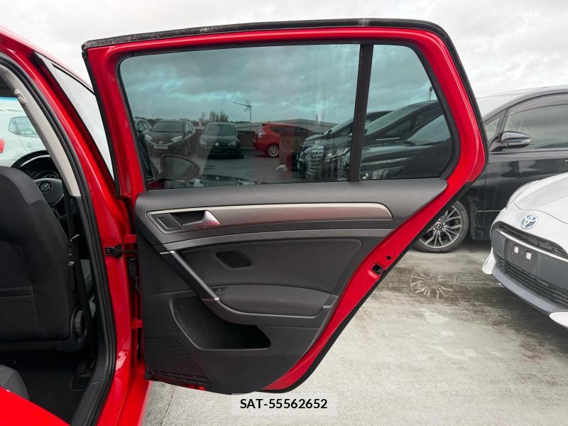 VolksWagen GOLF 2014-01 1218215-24
