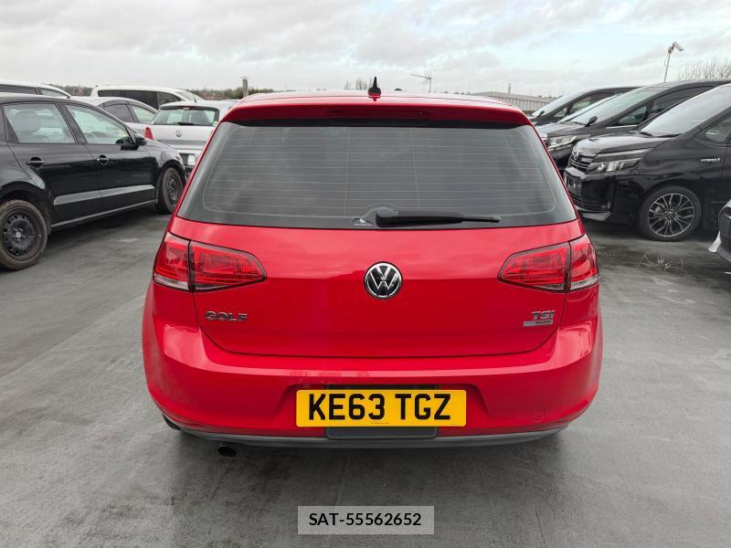 VolksWagen GOLF 2014-01 1218215-3