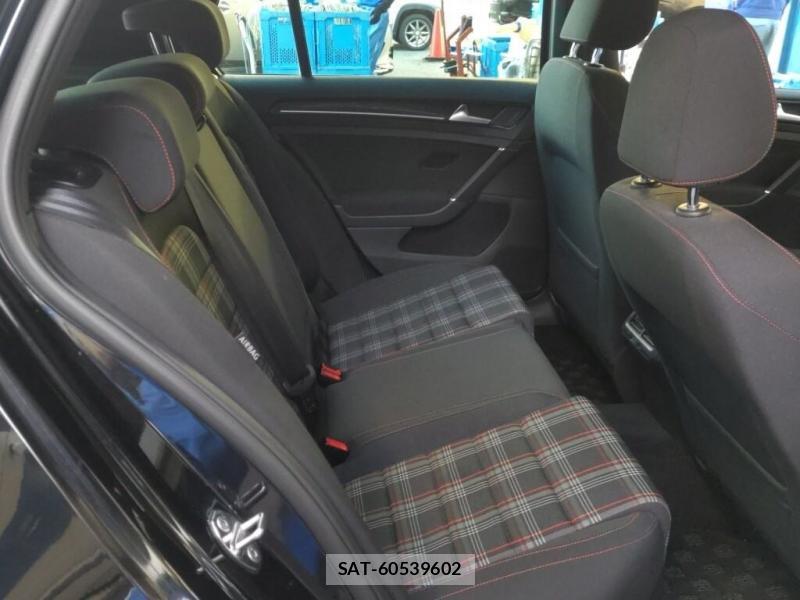 VolksWagen GOLF GTI 2013-10 6846260-5