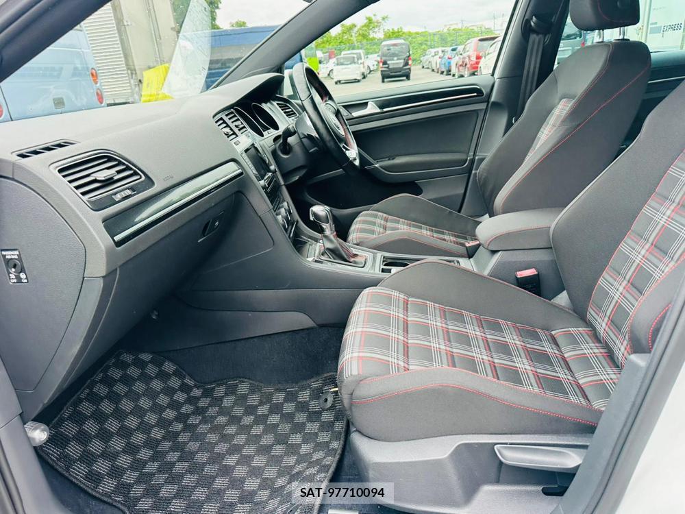 VolksWagen GOLF GTI 2014 6904590-10
