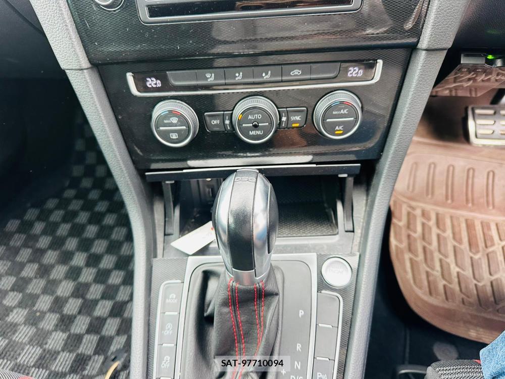 VolksWagen GOLF GTI 2014 6904590-18