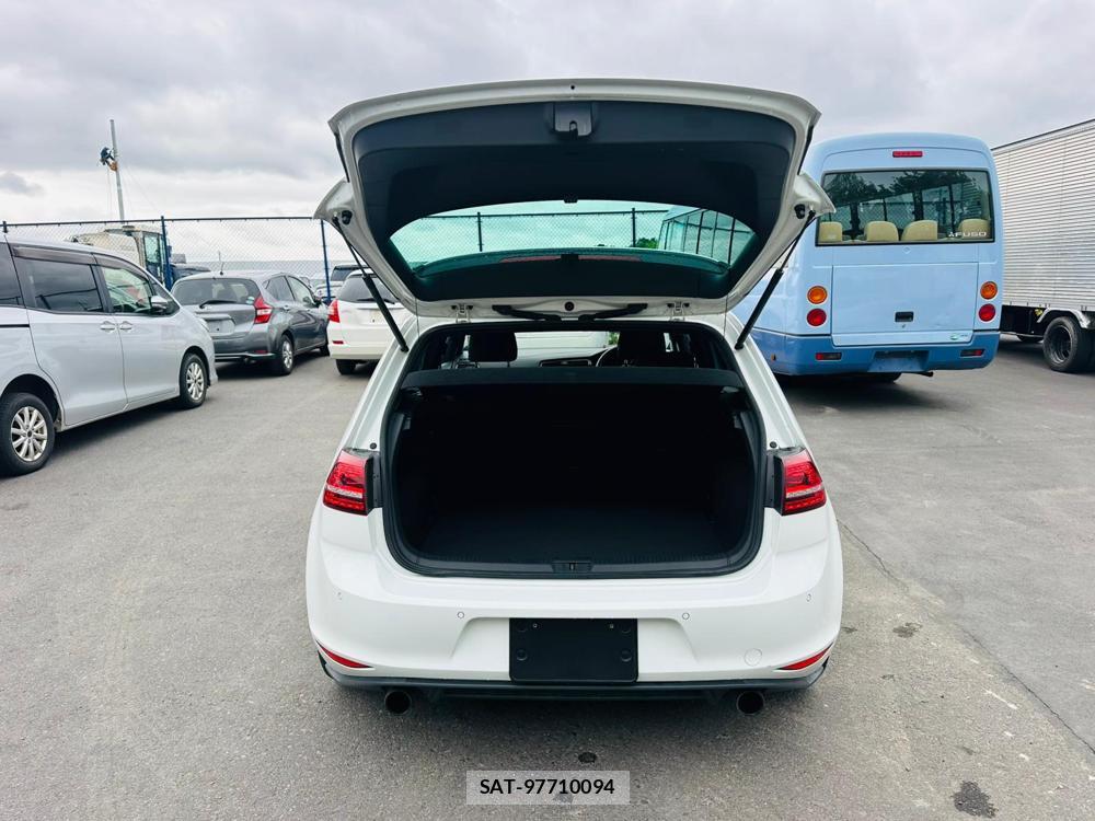 VolksWagen GOLF GTI 2014 6904590-25