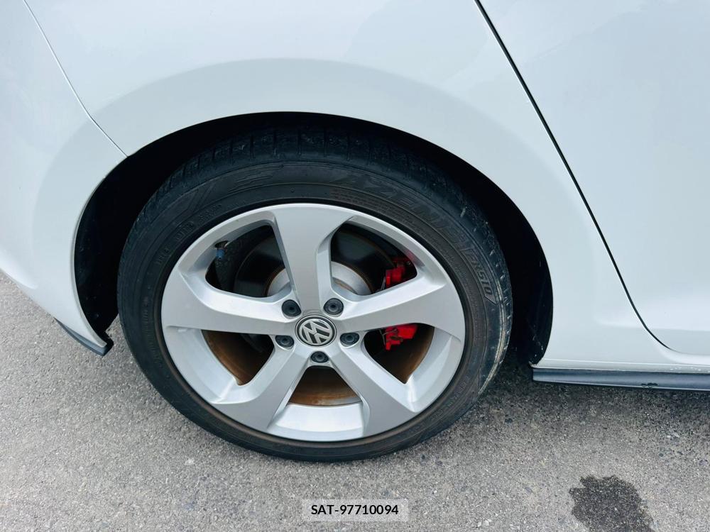 VolksWagen GOLF GTI 2014 6904590-26