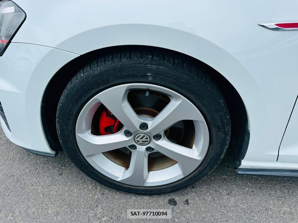 VolksWagen GOLF GTI 2014 6904590-28