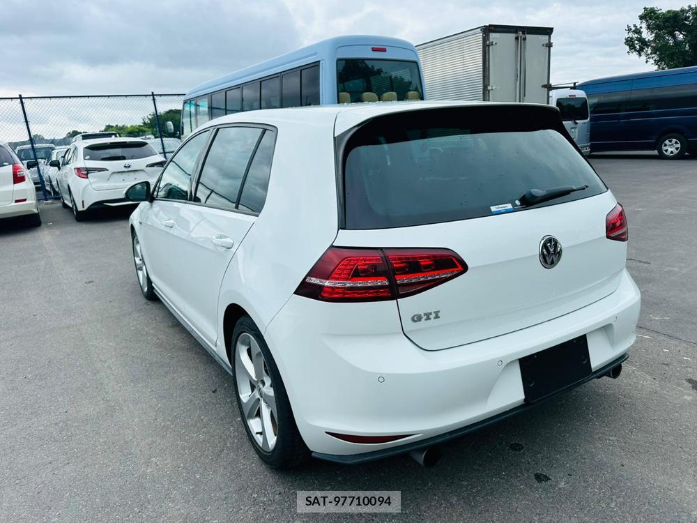 VolksWagen GOLF GTI 2014 6904590-2