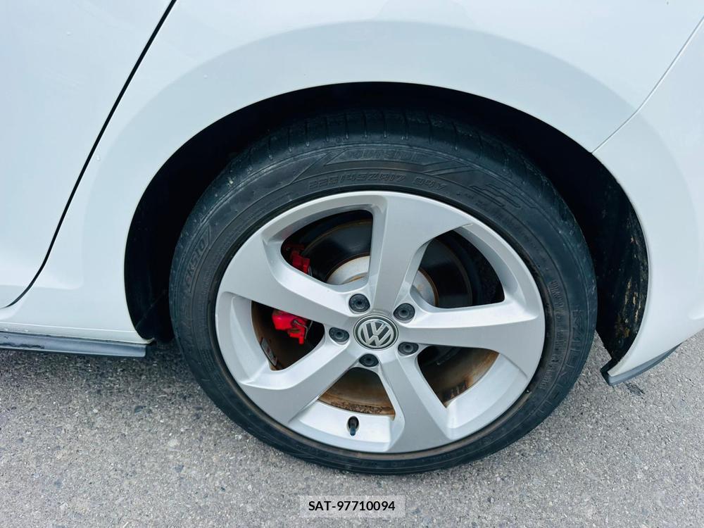 VolksWagen GOLF GTI 2014 6904590-29