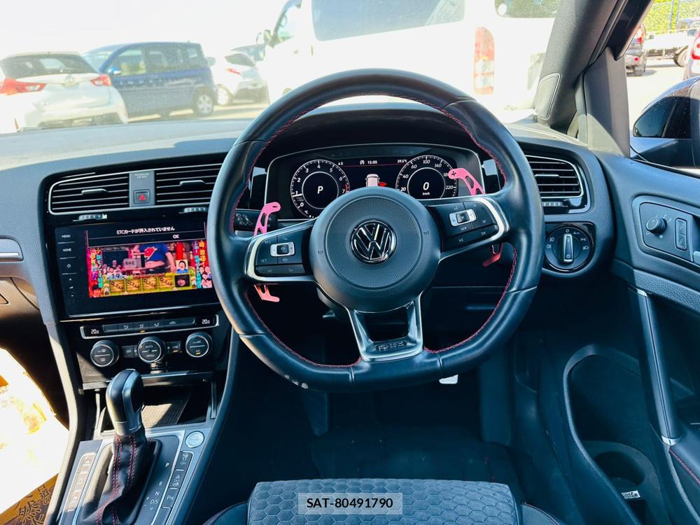 VolksWagen GOLF GTI 2019-03 7181354-13