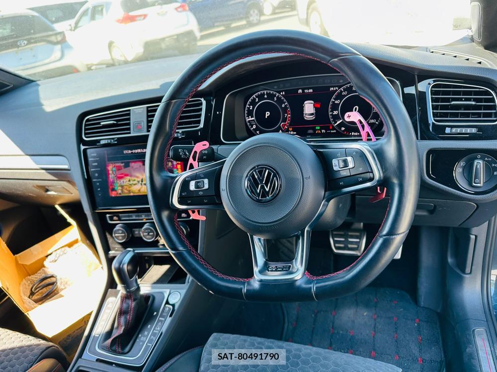VolksWagen GOLF GTI 2019-03 7181354-14