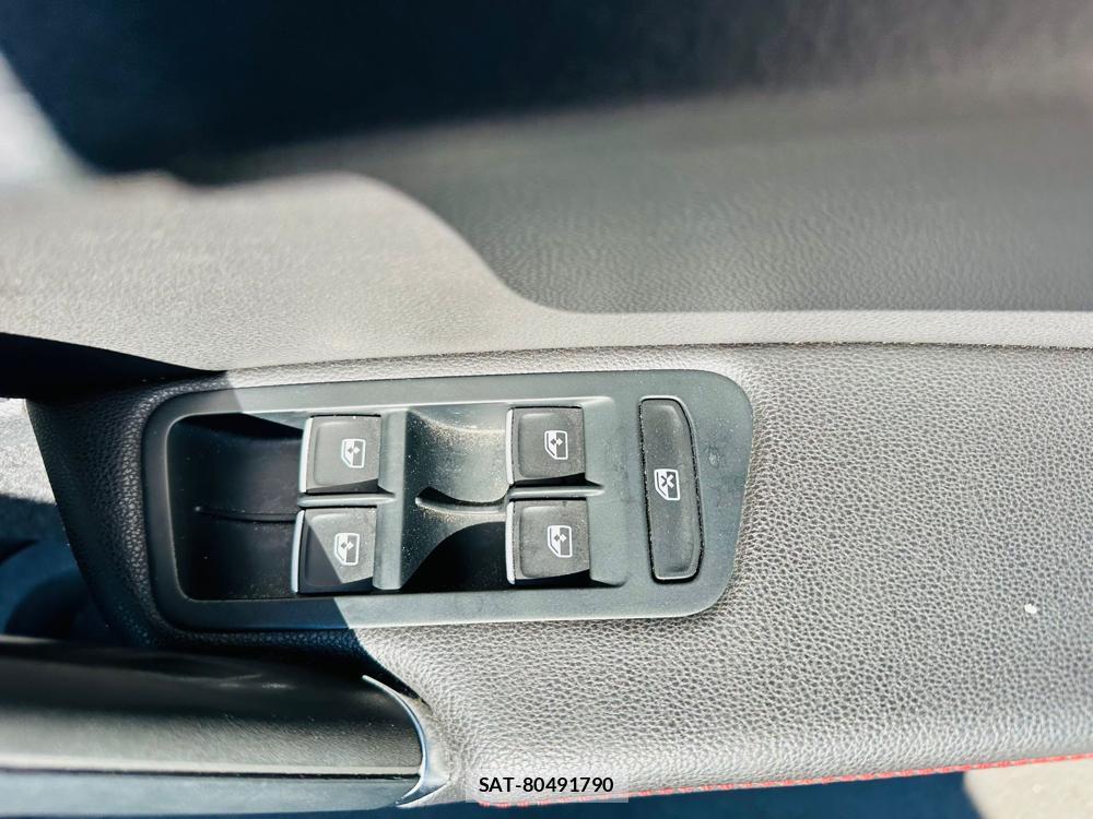 VolksWagen GOLF GTI 2019-03 7181354-20