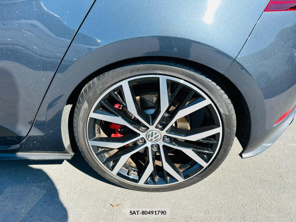 VolksWagen GOLF GTI 2019-03 7181354-29