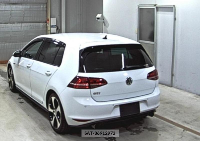 VolksWagen GOLF GTI 2014-08 8333241-2