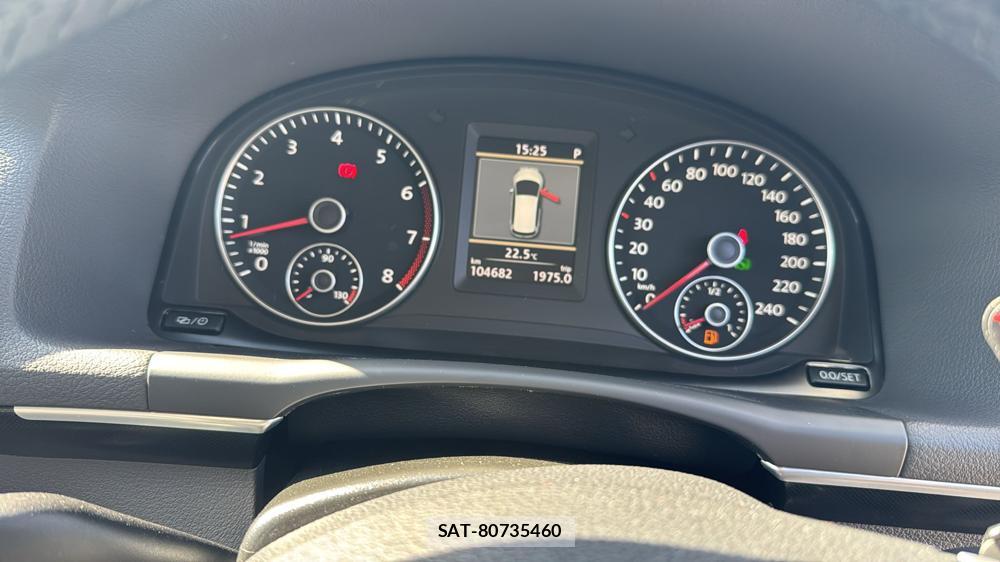 VolksWagen GOLF TOURAN 2014-10 5852489-11