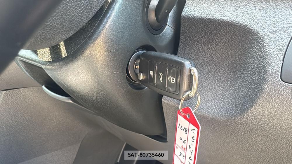 VolksWagen GOLF TOURAN 2014-10 5852489-12