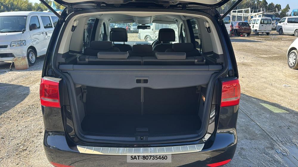 VolksWagen GOLF TOURAN 2014-10 5852489-17