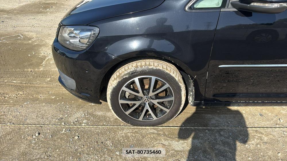 VolksWagen GOLF TOURAN 2014-10 5852489-22