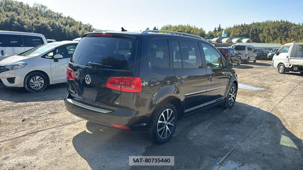 VolksWagen GOLF TOURAN 2014-10 5852489-3