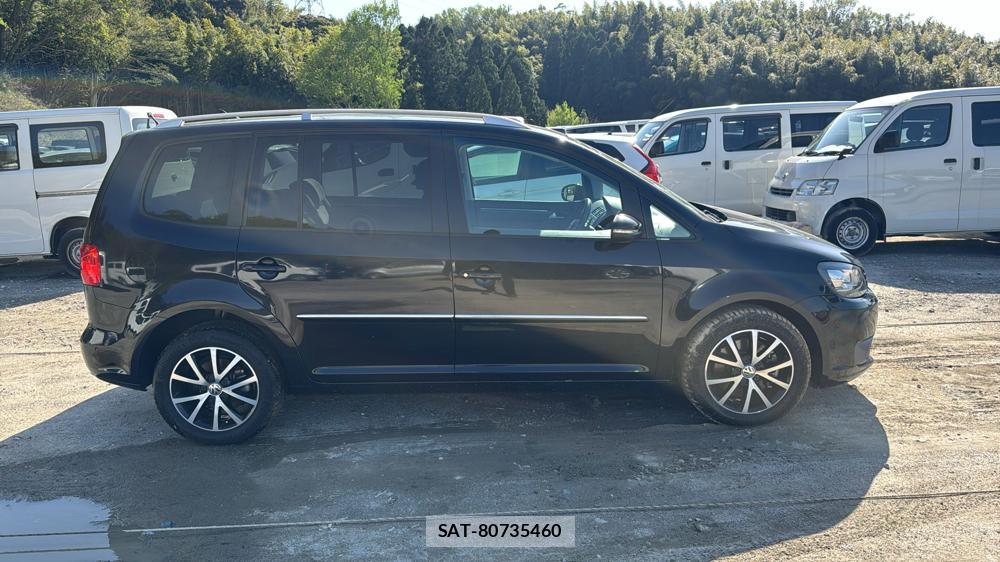 VolksWagen GOLF TOURAN 2014-10 5852489-4