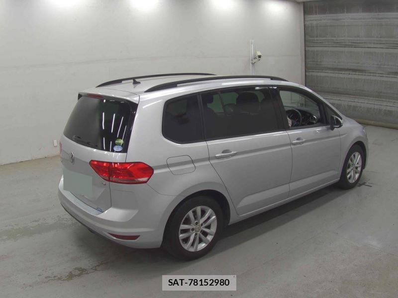 VolksWagen GOLF TOURAN 2016 6937246-1