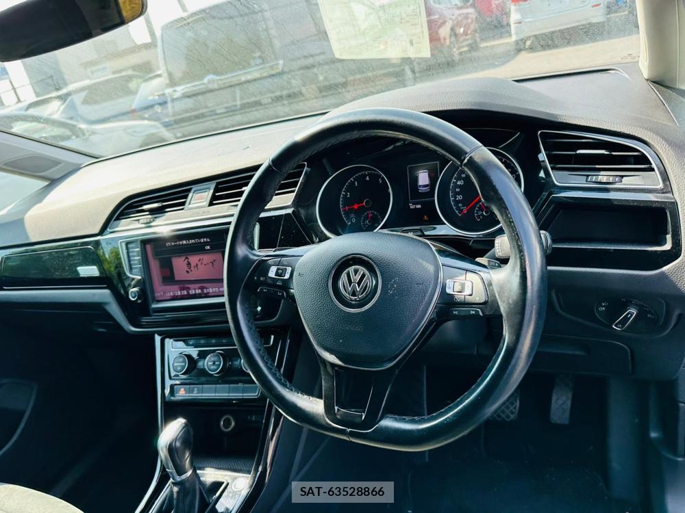 VolksWagen GOLF TOURAN 2016 6714481-14