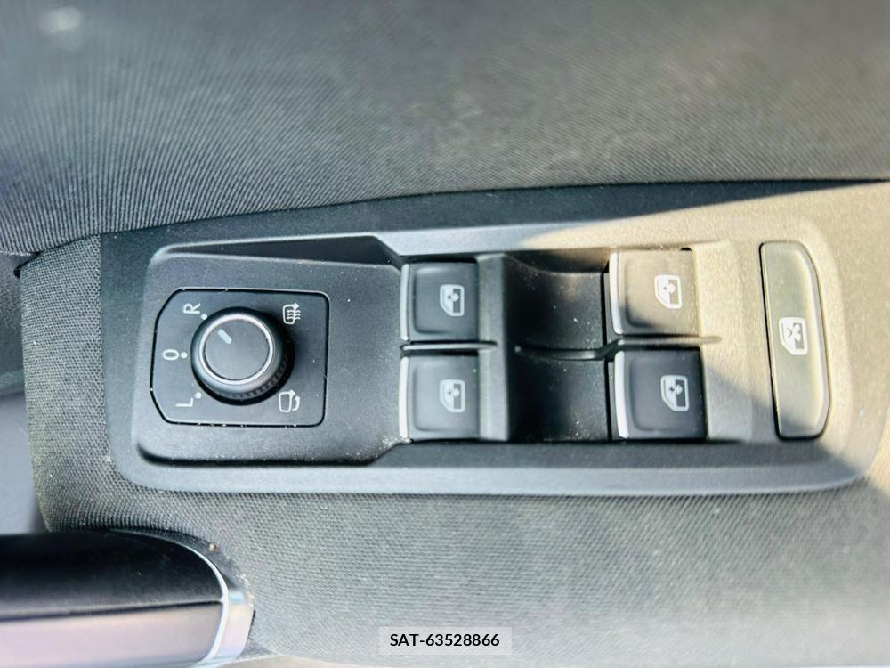 VolksWagen GOLF TOURAN 2016 6714481-20