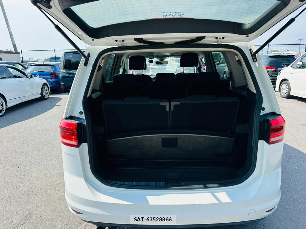 VolksWagen GOLF TOURAN 2016 6714481-24