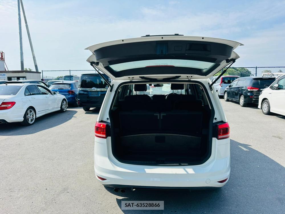 VolksWagen GOLF TOURAN 2016 6714481-25