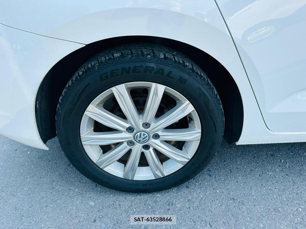 VolksWagen GOLF TOURAN 2016 6714481-26