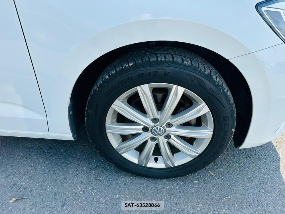 VolksWagen GOLF TOURAN 2016 6714481-27
