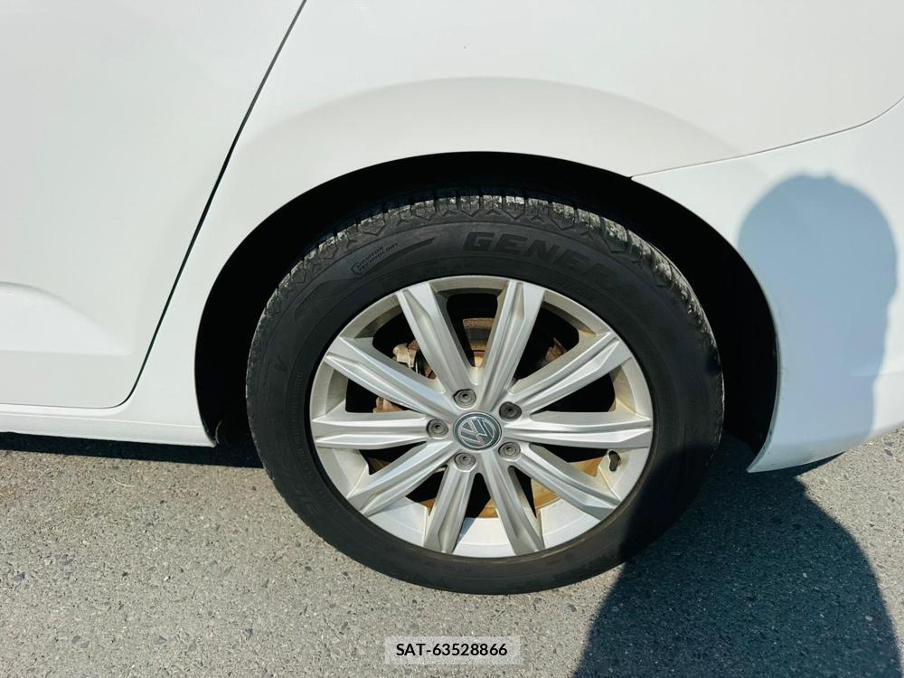 VolksWagen GOLF TOURAN 2016 6714481-29