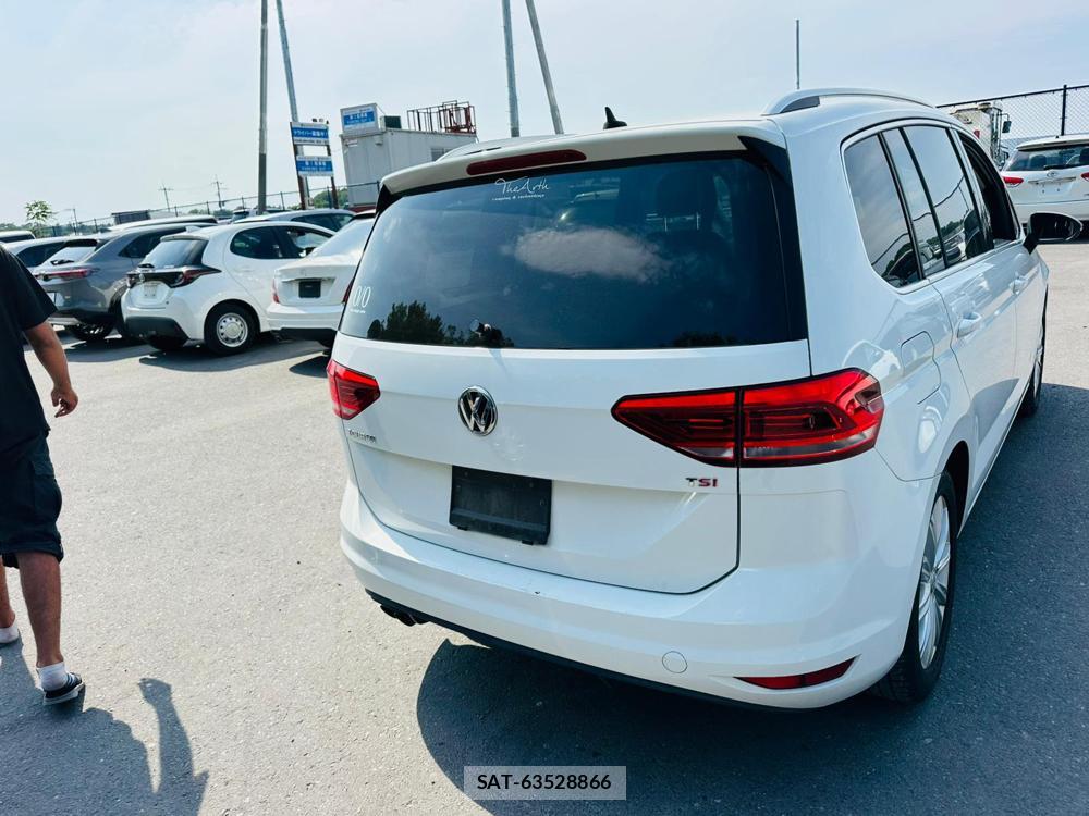 VolksWagen GOLF TOURAN 2016 6714481-4