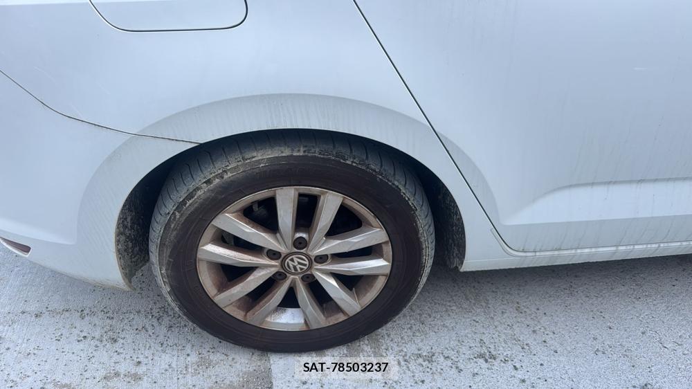 VolksWagen GOLF TOURAN 2017-03 824628-17