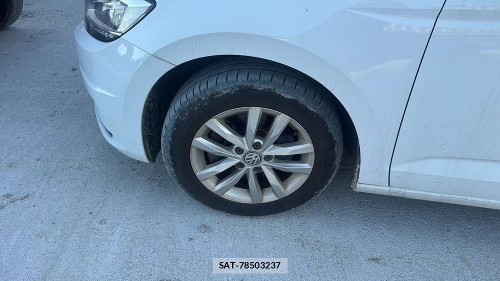 VolksWagen GOLF TOURAN 2017-03 824628-19