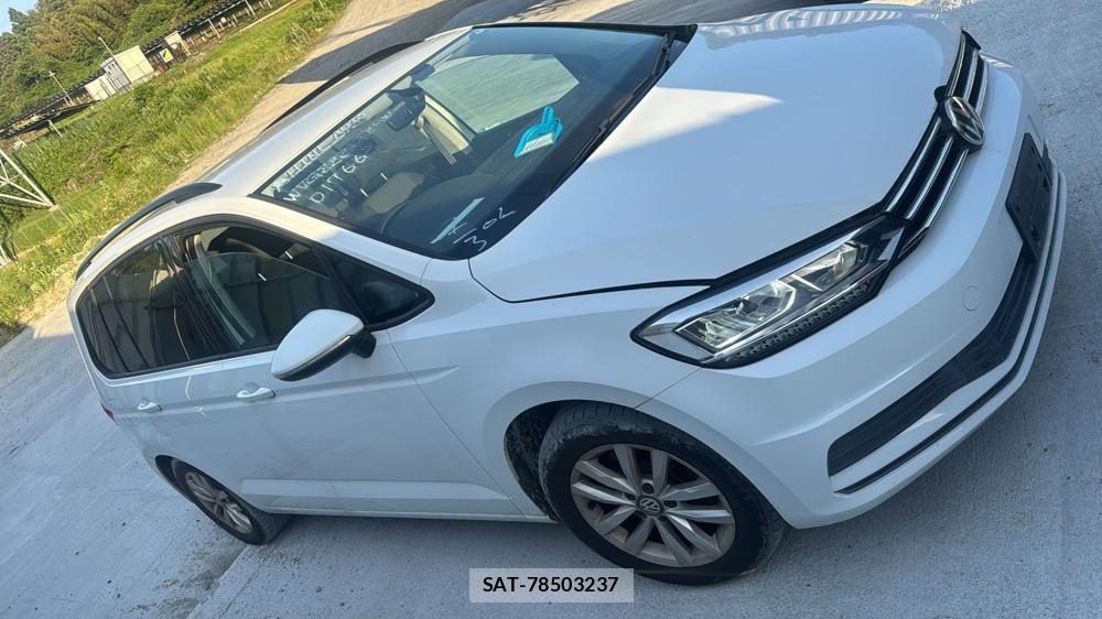 VolksWagen GOLF TOURAN 2017-03 824628-2