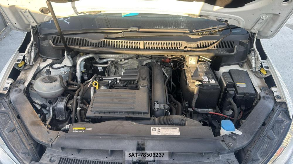 VolksWagen GOLF TOURAN 2017-03 824628-29