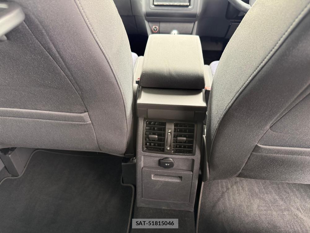 VolksWagen GOLF TOURAN 2011-12 1279235-20