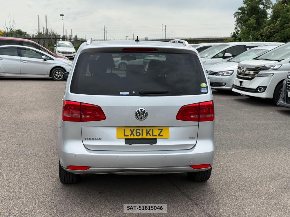 VolksWagen GOLF TOURAN 2011-12 1279235-3