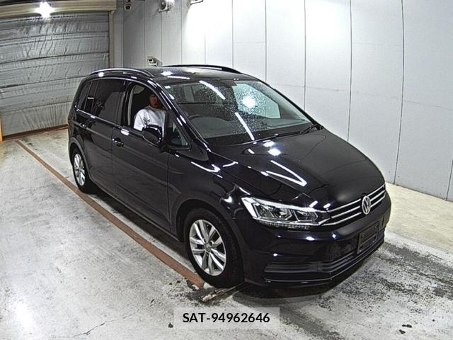 VolksWagen GOLF TOURAN 2016-10 7532774-3