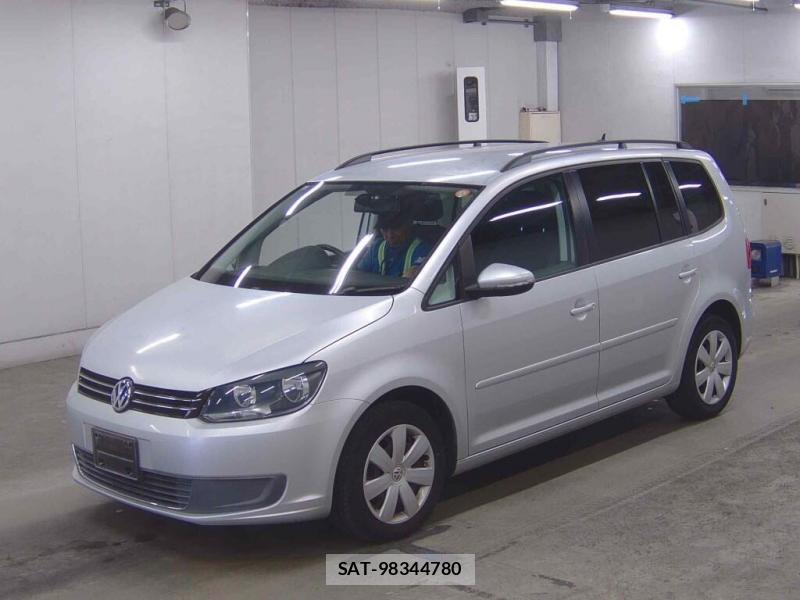 VolksWagen GOLF TOURAN 2013-06 7533091-3