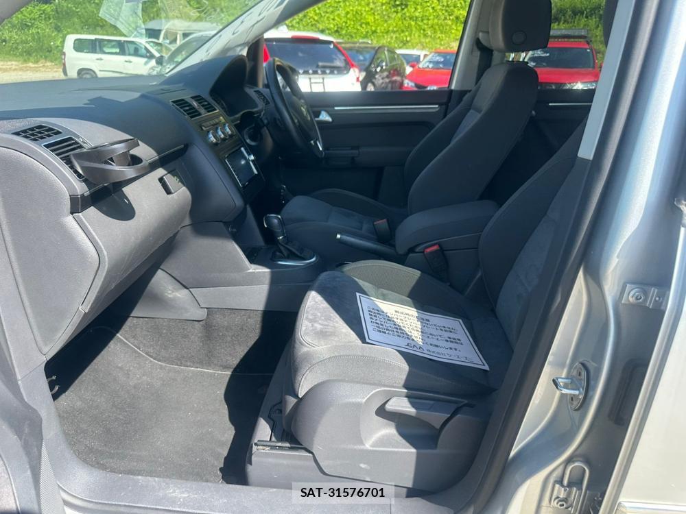 VolksWagen GOLF TOURAN 2015 6937340-10