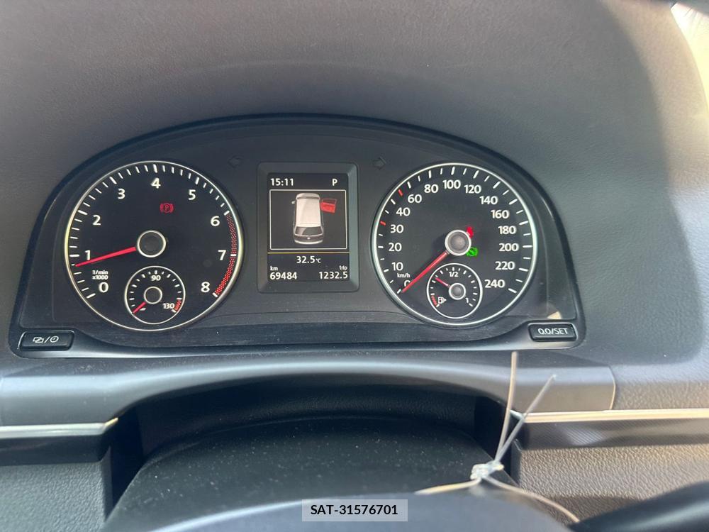 VolksWagen GOLF TOURAN 2015 6937340-14