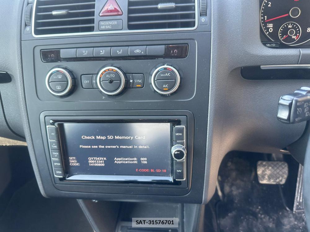 VolksWagen GOLF TOURAN 2015 6937340-17