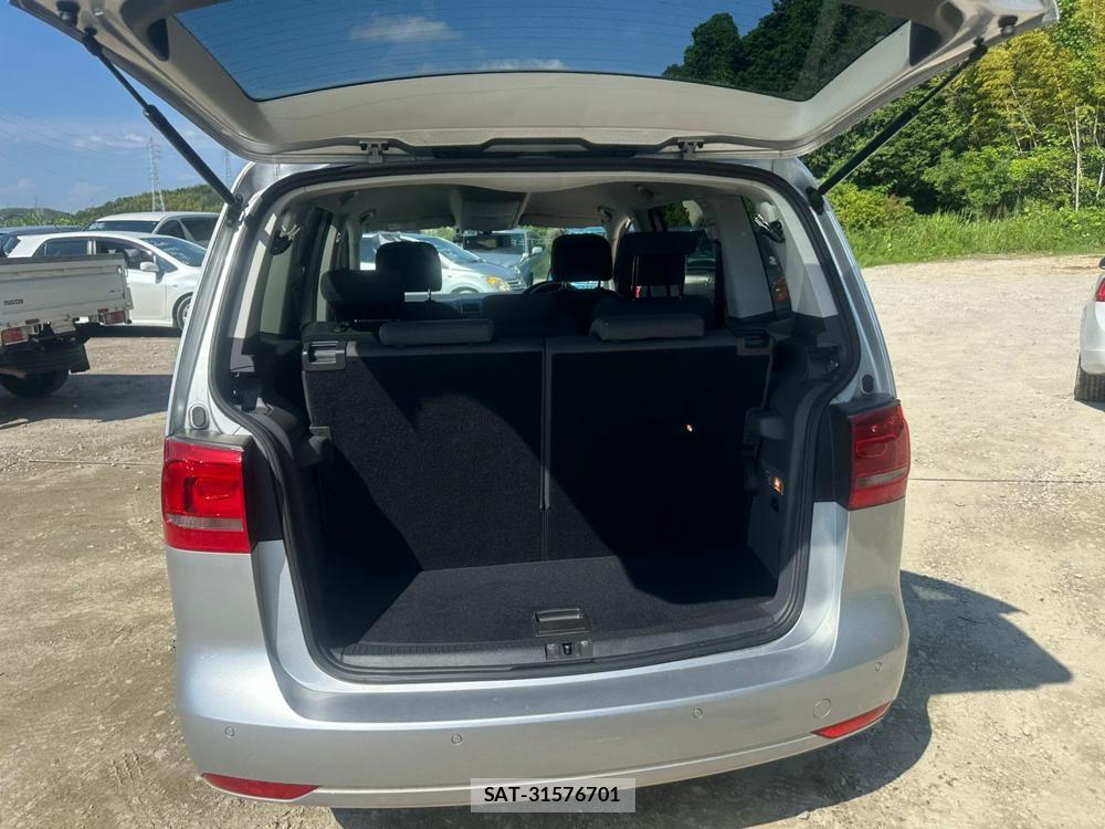 VolksWagen GOLF TOURAN 2015 6937340-24