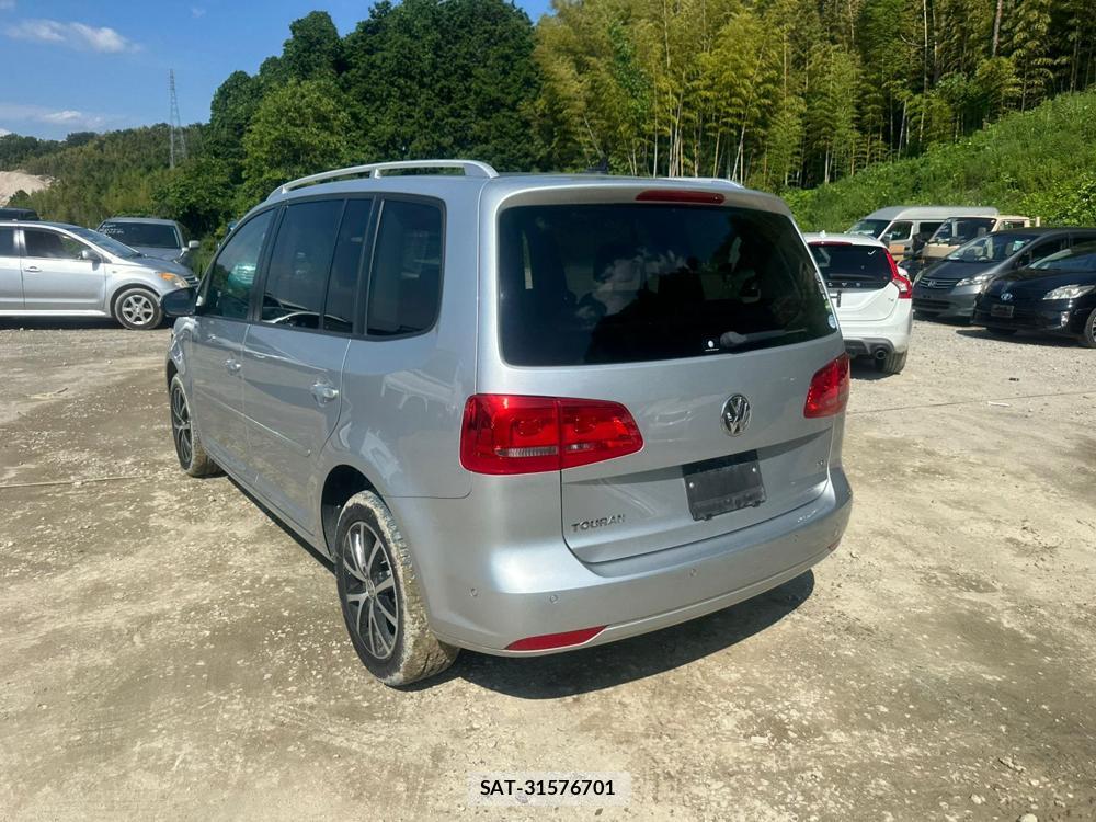 VolksWagen GOLF TOURAN 2015 6937340-2